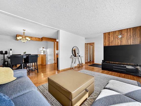 2nd image of 154 Windermere Rd SW