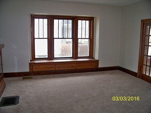 4th image of 429 S Sandusky Ave