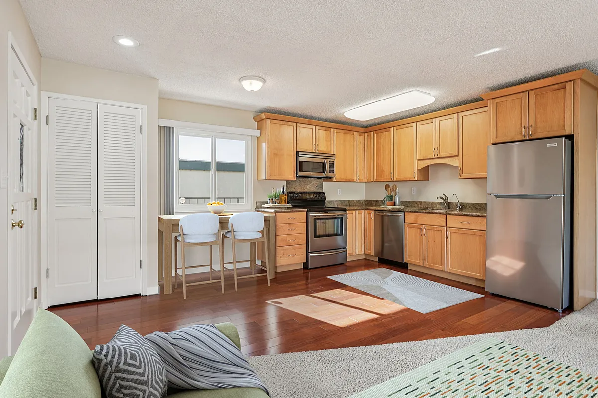 Kitchen with granite countertops and stainless steel appliances - 825 Balboa Ave #302