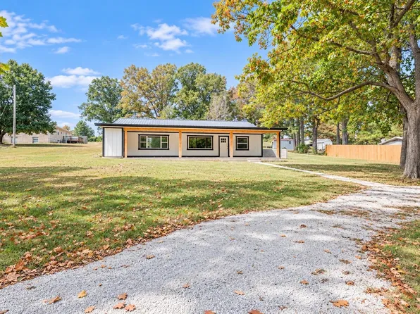 170 Hickory St, Pineville, AR 72566