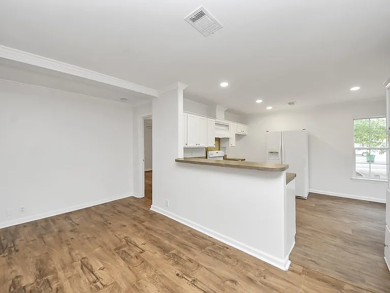 6526 Carver Rd #A — Photo 8