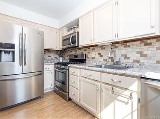 13 Riverview Dr UNIT E, East Windsor, CT 06088