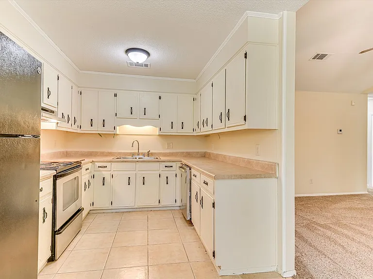 4532 Hillside Dr — Photo 14