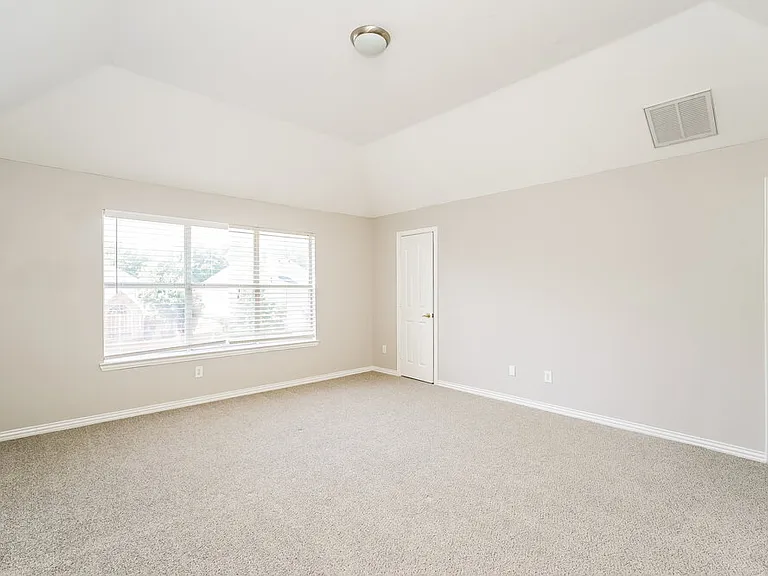 4420 Vanderpool Dr — Photo 14