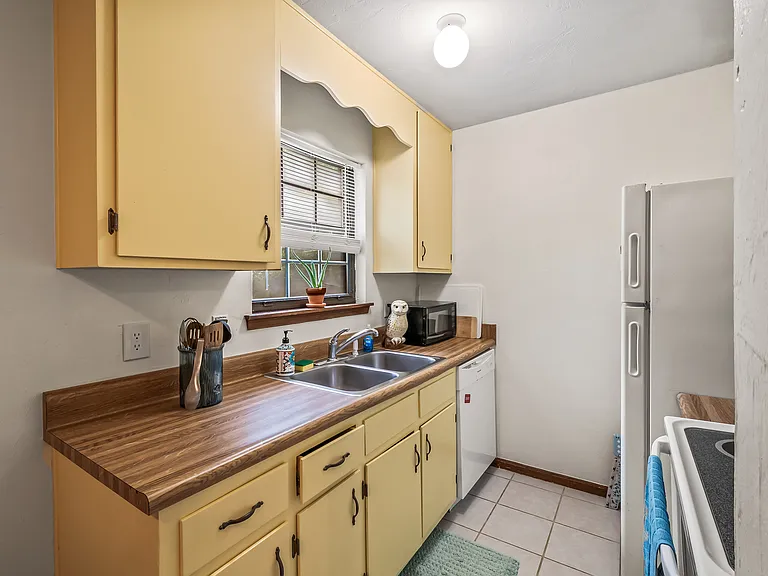 432 Teal Ln #A — Photo 9