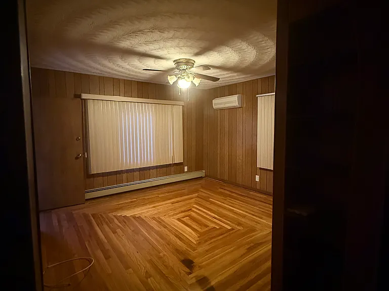 880 Logee St #1 — Photo 5
