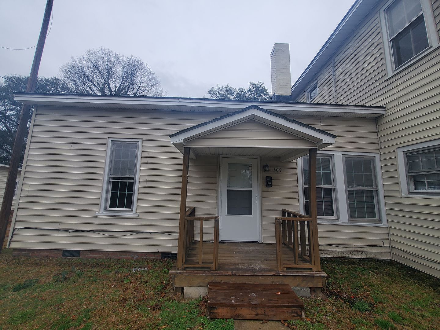 309 E Bay St, Dunn, NC 28334 Zillow