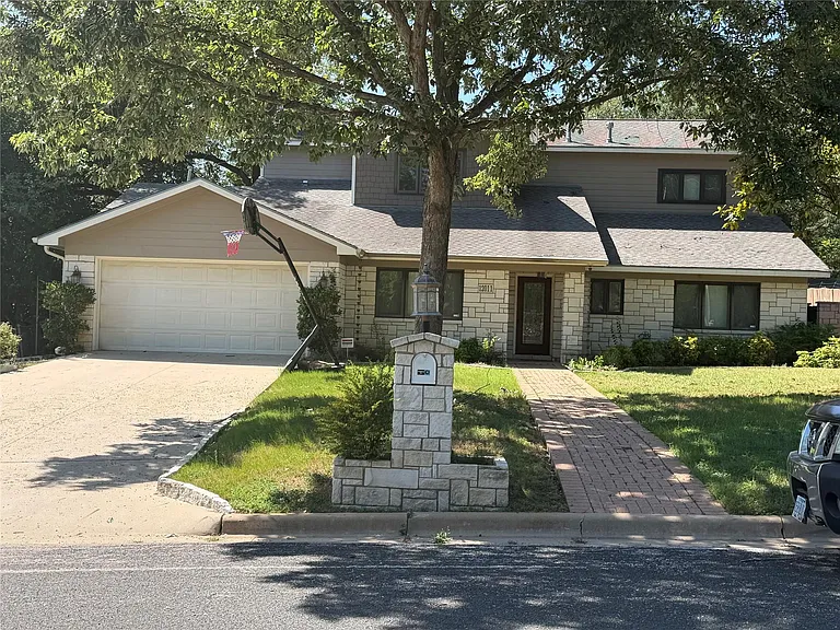 12011 Dove Haven Dr — Photo 1