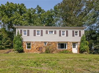 5001 E McCarthy Knob Rd, New Albany, IN 47150