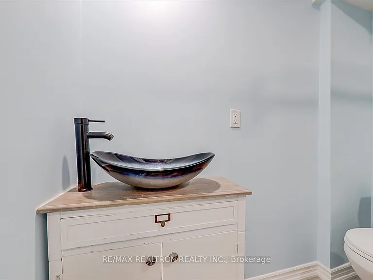 635 Beckworth Sq #BASEMENT — Photo 11
