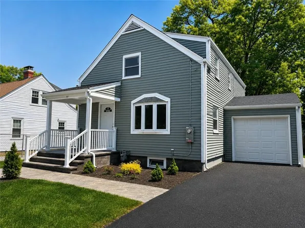77 Ash St, Lincoln, RI 02865