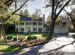 240 N Branch Rd, Glenview, IL 60025