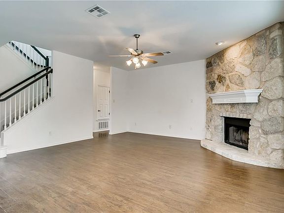4th image of 2805 Clinton Ct