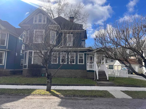 230 Yates Ave, Grafton, WV 26354