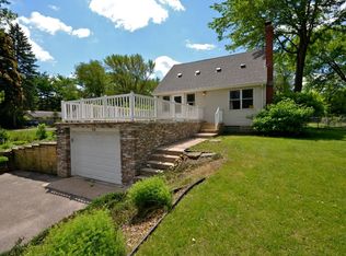 516 Labore Rd, SAINT PAUL, MN 55117