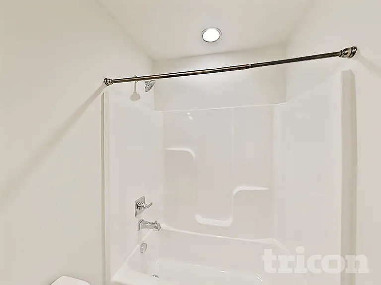 305 Woodfern Ct — Photo 11