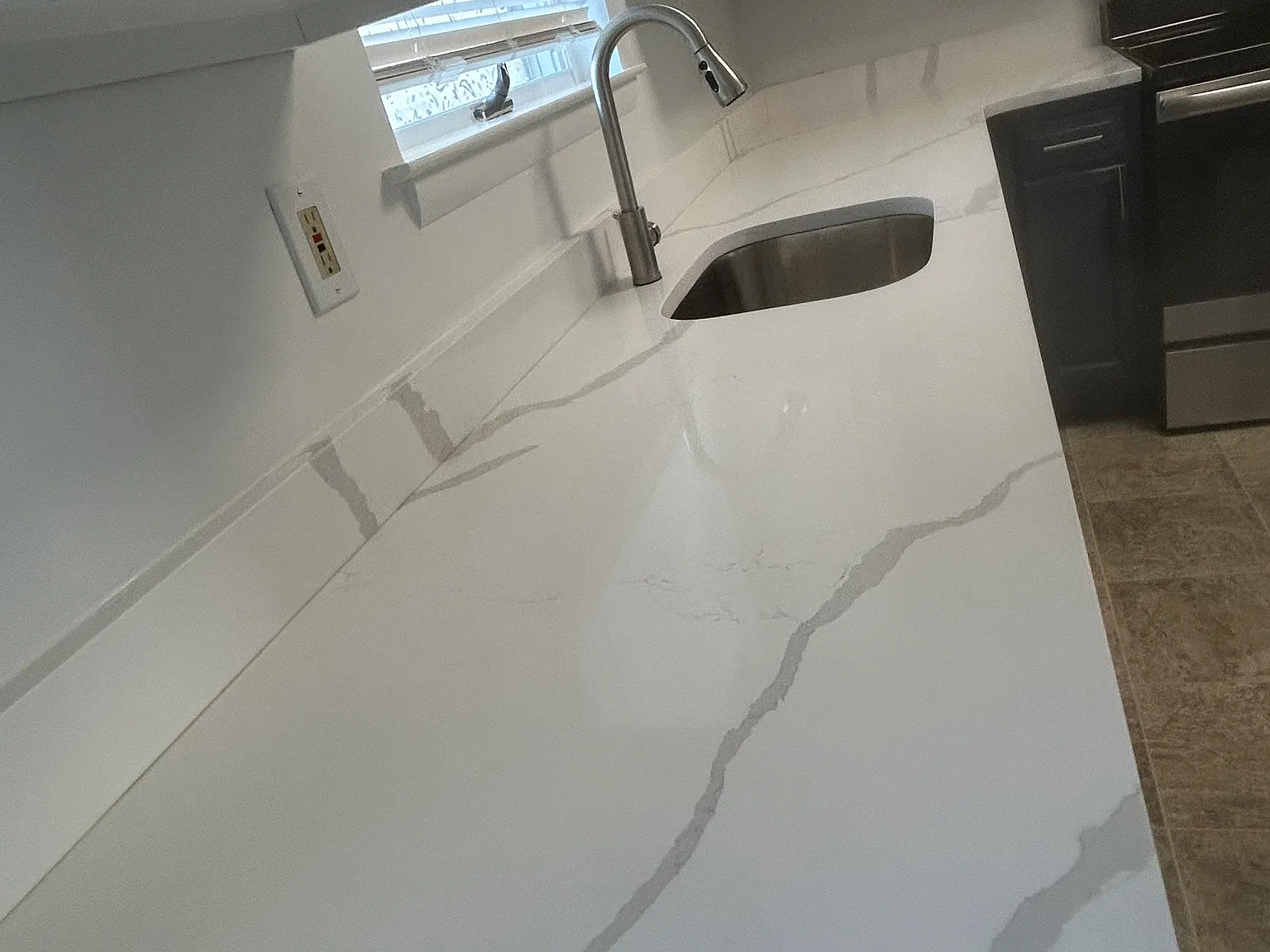 177 Jonathan Dayton Ct — Photo 3