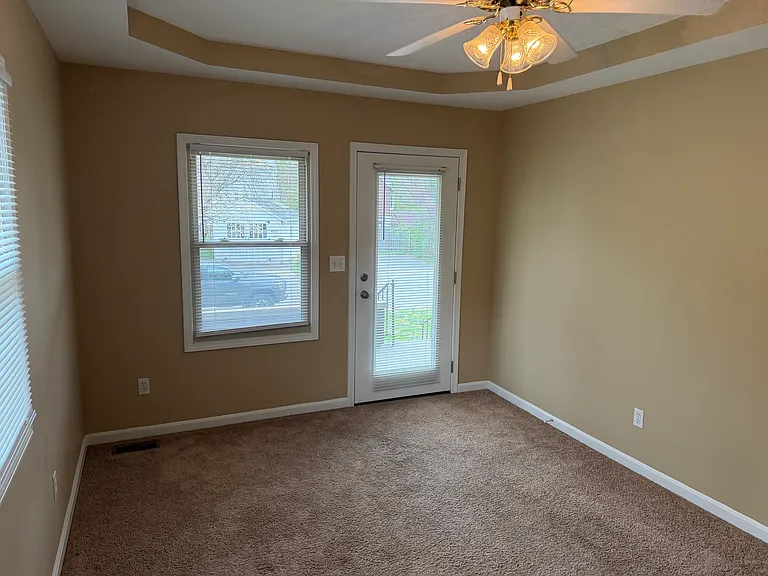 318 W Kenwood Way #1 — Photo 19