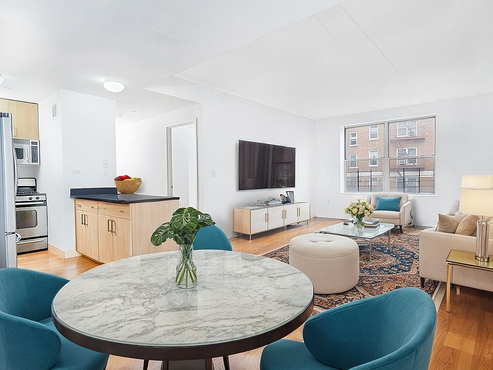 1st image of 736 W 187th St APT 402