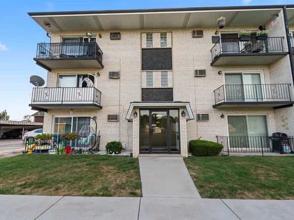 (undisclosed Address), Worth, IL 60482