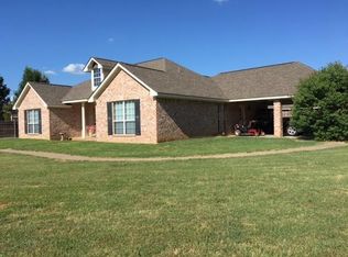 10 Dobbs Dr, Teague, TX 75860