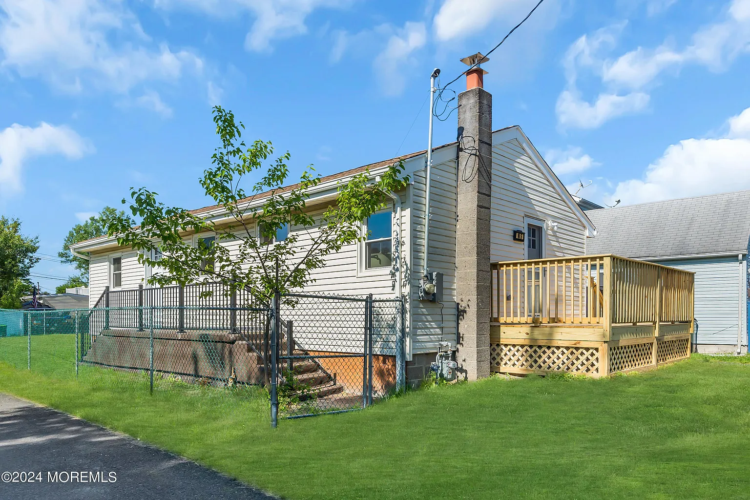 145 7th Street photo 1