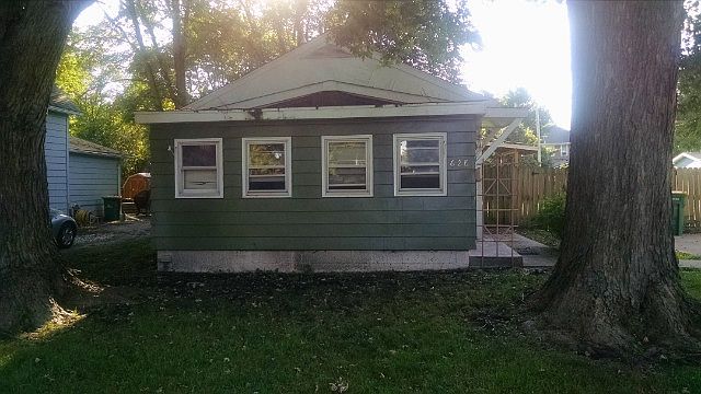 2nd image of 628 N White St
