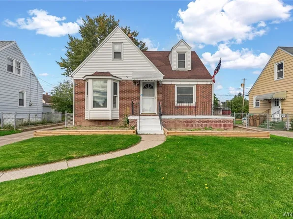 74 Leonard Post Dr, Buffalo, NY 14211