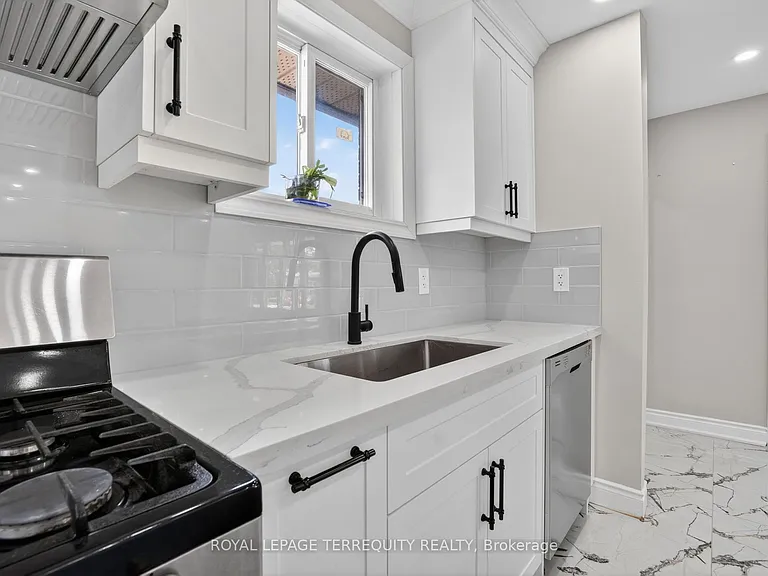 1173 Shadeland Dr — Photo 26