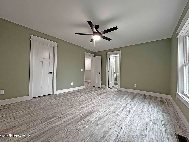 213 N McNeill St — Photo 10