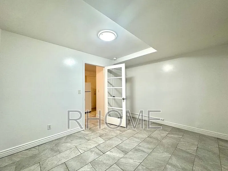 1 bed, 1.0 bath, 531 sqft, $1,049 — Photo 4