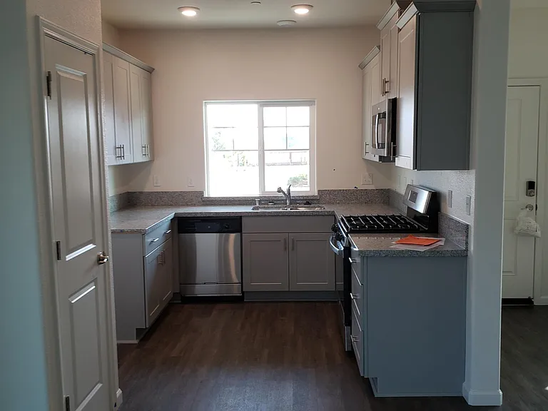 751 Richie Way — Photo 5