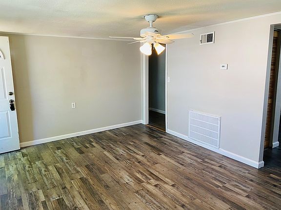 4th image of 2320 Miracle Ave