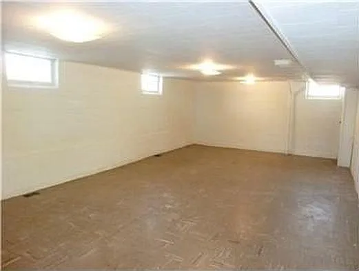 4401 Cedar Ave S — Photo 11