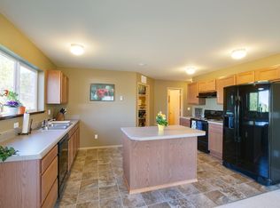 1048 Panorama Rdg, Mount Vernon, WA 98273