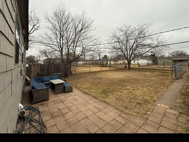 4120 S Hughes St — Photo 9