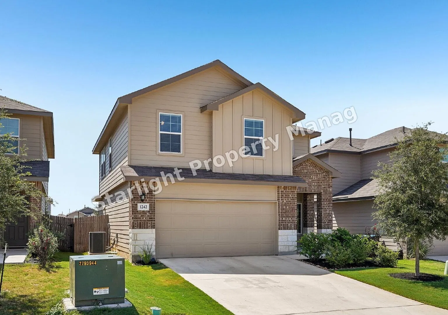 Move-In Bonus Alert!! Save Over $800 Instantly At Move-In! Don't Miss Out!! — Photo 3