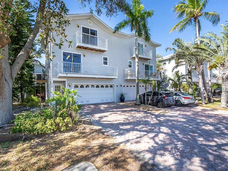6250 Holmes Blvd #72 — Photo 35