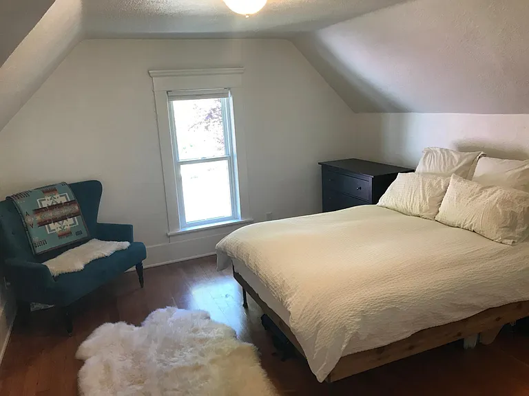 441 W Thatcher St — Photo 4