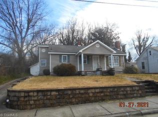 905 N Scales St, Reidsville, NC 27320