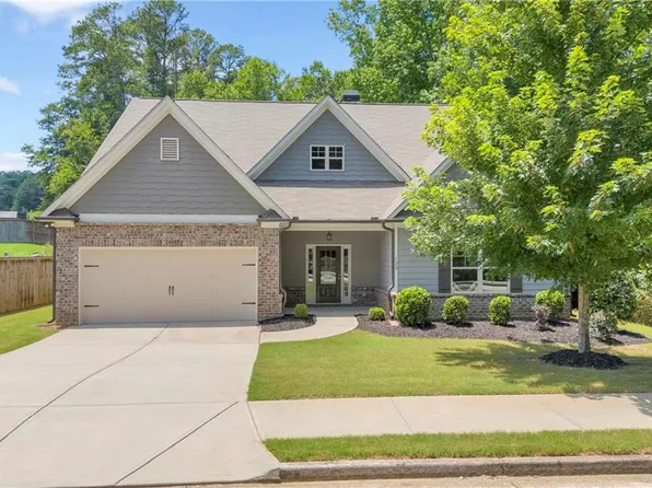 120 Morris Creek Dr, Hoschton, GA 30548