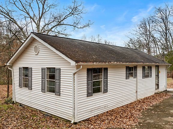 4th image of 470 Riden Rd