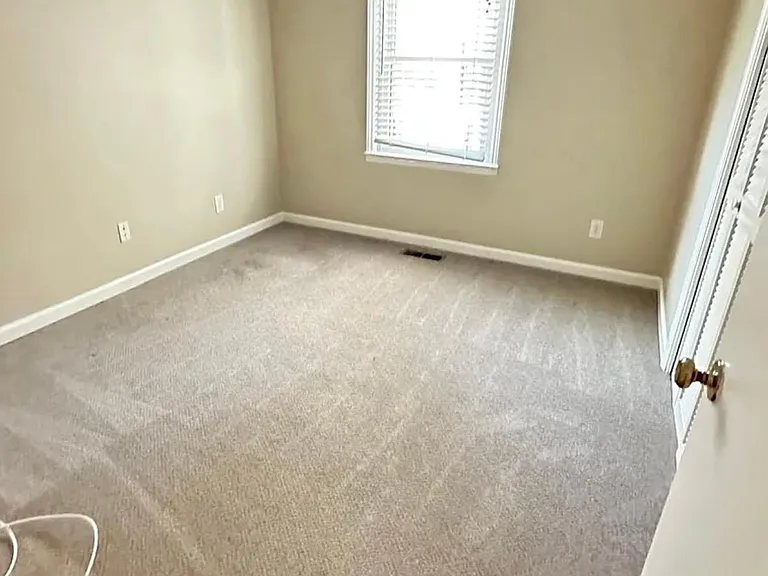 3808 Selwyn Ave — Photo 3
