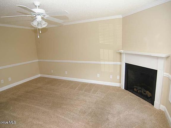 5th image of 100 Chandler Dr APT D