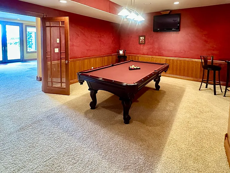 11707 Kestrel Rd — Photo 43