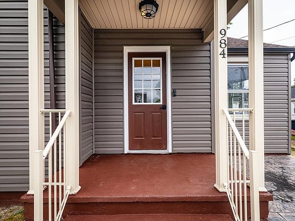 4th image of 984 S Dogwood Dr