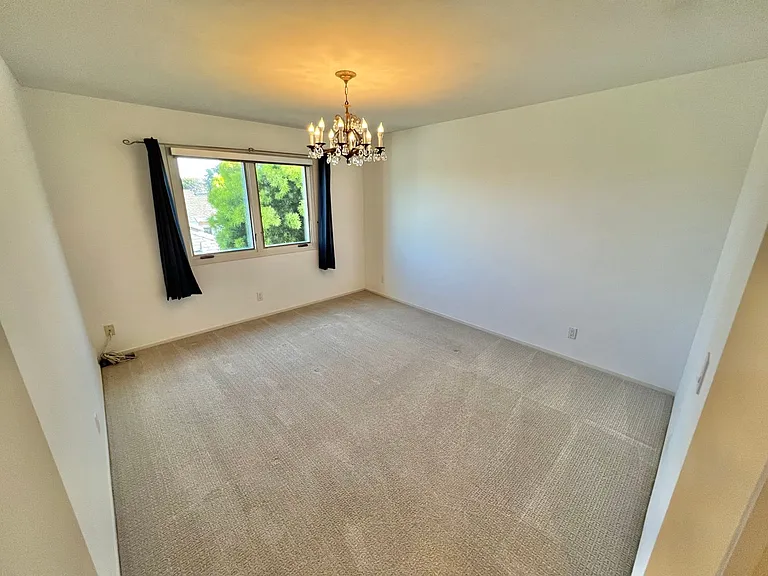 Spacious 3BR Bluff Heights Home | Gated Yard, Garage & Modern Upgrades — Photo 27