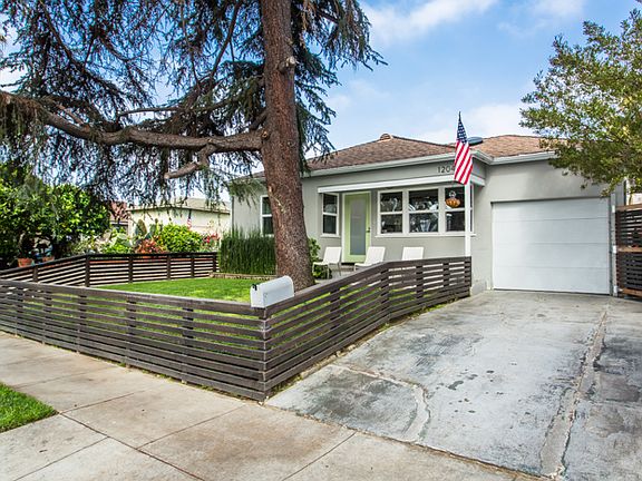 5th image of 12041 Herbert St