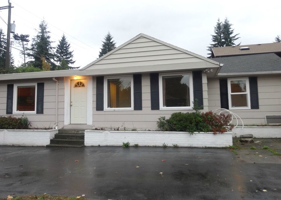 1st image of 18510 Fremont Ave N