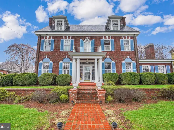 135 N Madison St, Orange, VA 22960